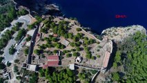 Antalya alanya'da, selçuklu dönemine ait eşsiz çini eser bulundu