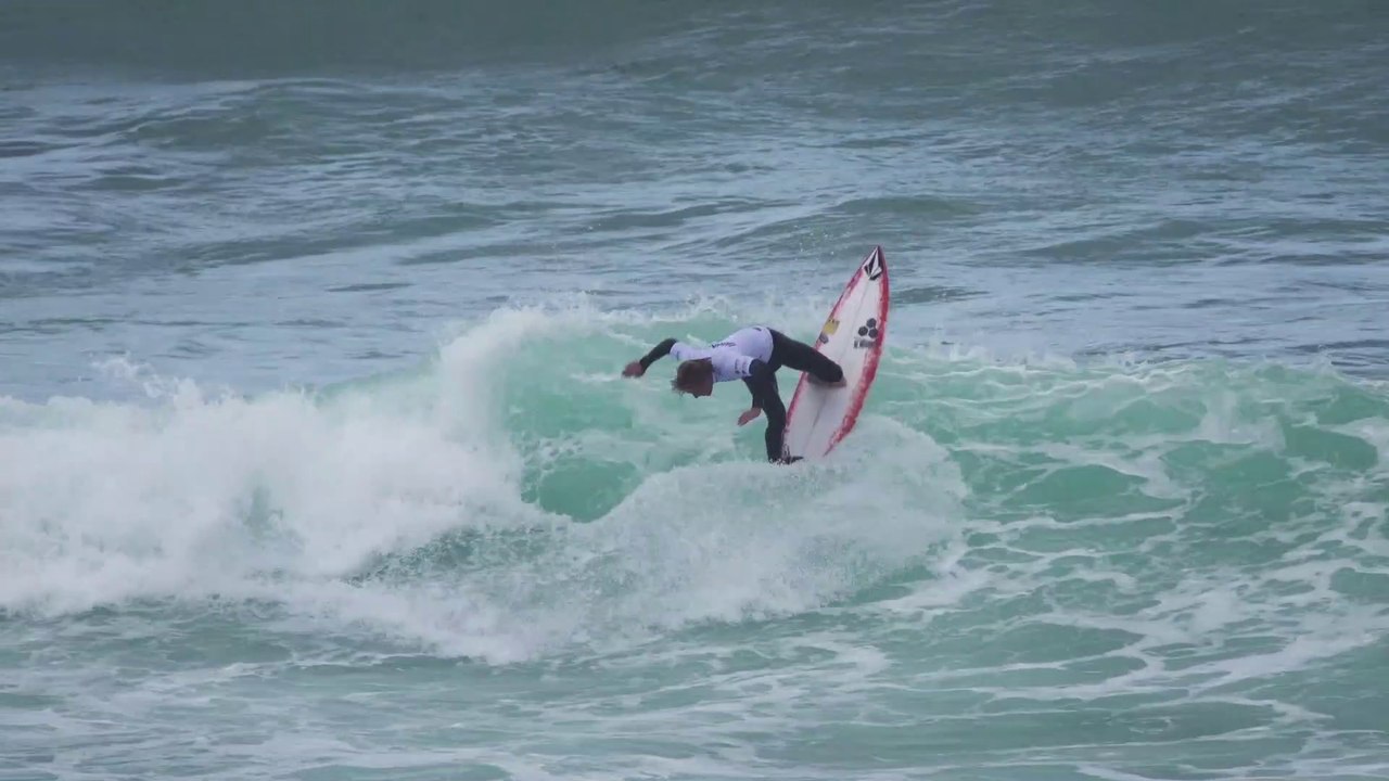 ABANCA Galicia Classic Surf Pro : Los brasileños Jadson Andre y Jesse Mendes se clasifican para la ronda 4
