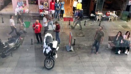 Motosiklet Sürücüsünün Park İnadı Esnafı Bezdirdi