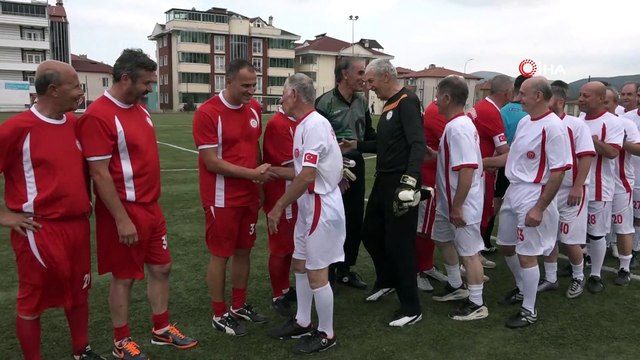 Şöhretler karması futbol karşılaşmasında renkli görüntüler yaşandı