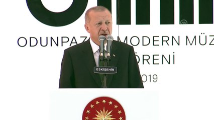 Download Video: Cumhurbaşkanı Erdoğan: 'Kültür ve sanat alanında da ülkemizin hak ettiği yere gelmesini sağlamanın mücadelesi içerisindeyiz' - ESKİŞEHİR