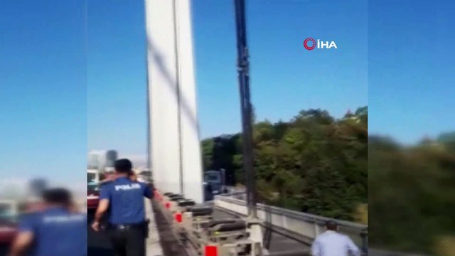 FSM'de polislerin hırsızlık zanlılarını ateş ederek yakaladığı anlar kamerada