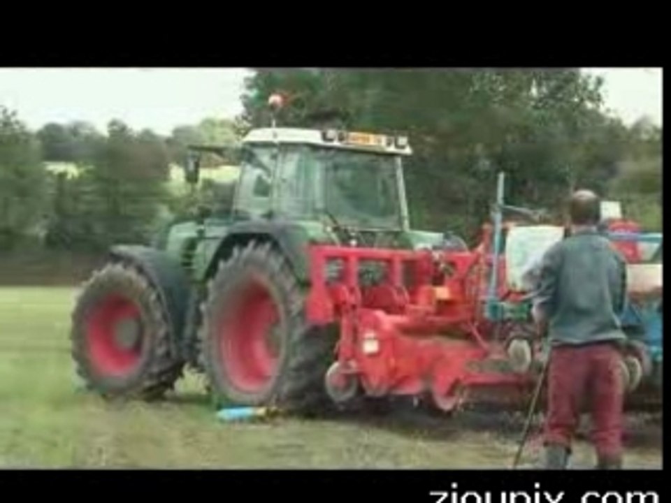 Au pre de ma blonde agriculteurs nus