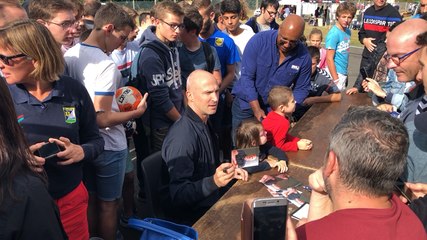 Thierry Omeyer accueilli en rockstar à la Fête des sports