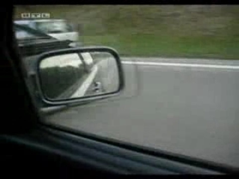 il filme sa mort..