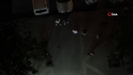 Sosyal medya tartışması kanlı bitti... Kavga anı kamerada