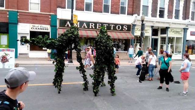 Crystal Castles Atari 2600 Gameplay With Commentary