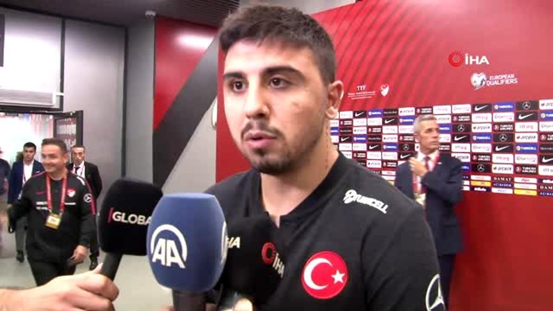 Ozan Tufan Onemli Olan Milli Takim Bayraginin Dalgalanmasi Dailymotion Video