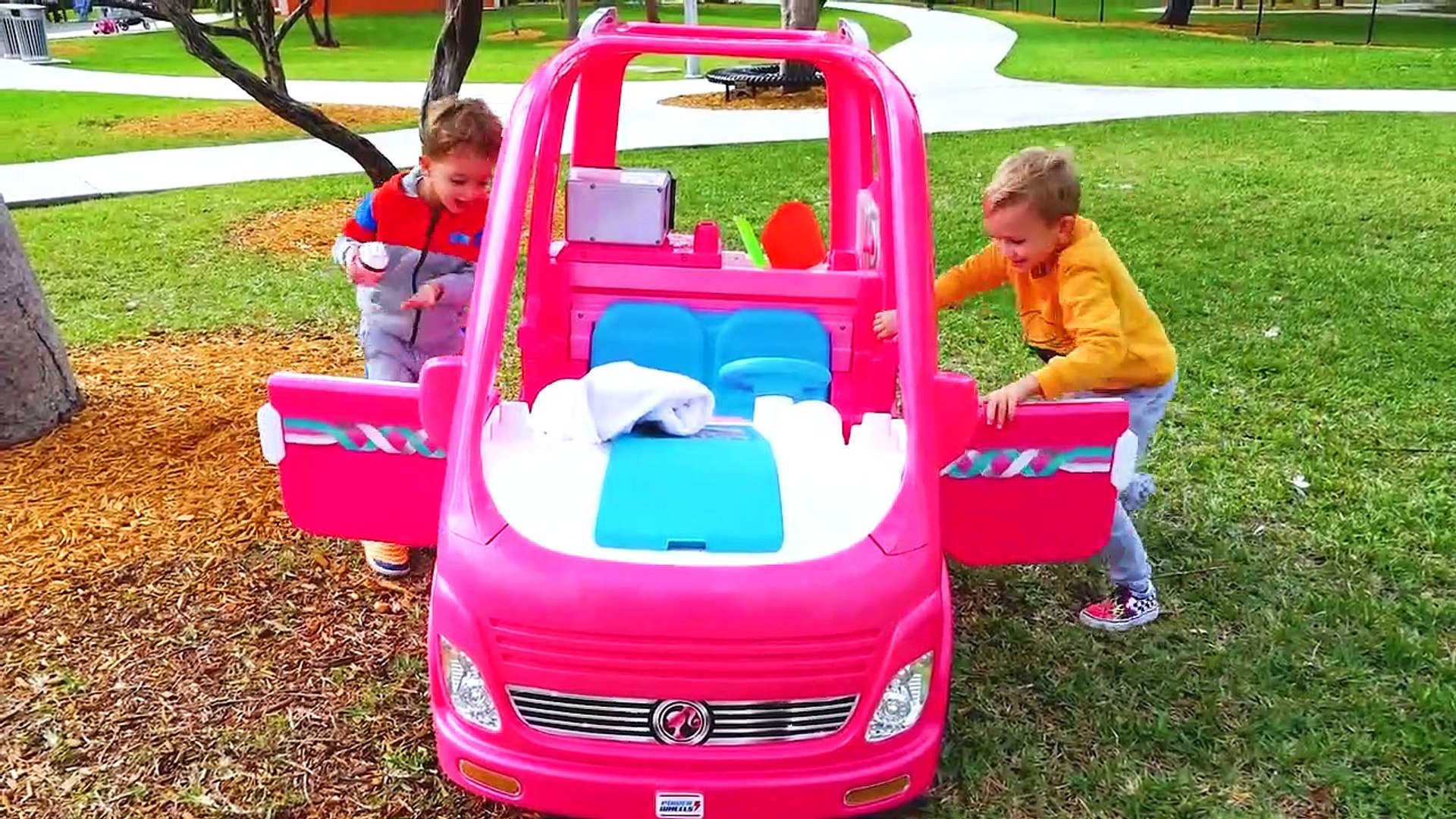 ride on barbie car
