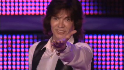 Camilo Sesto interpretando 'Algo de mí' en su última gira