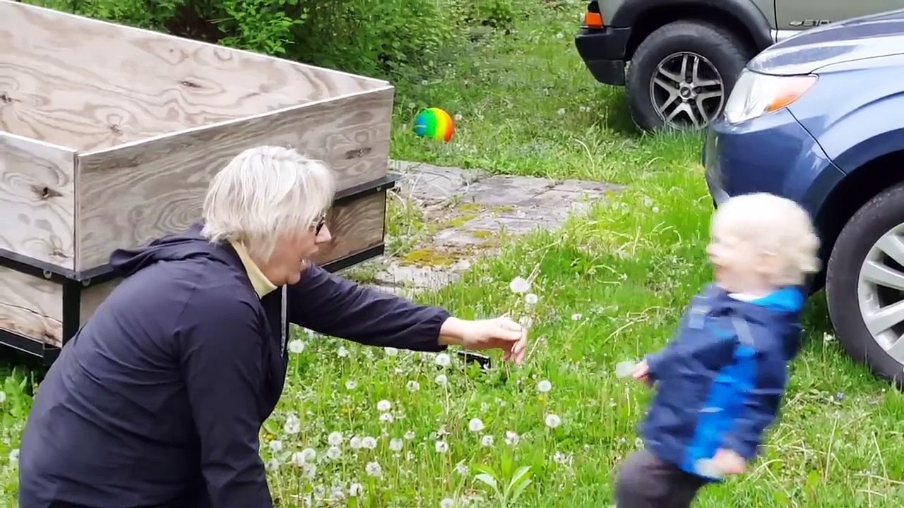 Funny Babies Outdoor Moments - Fun and Fails Baby Video