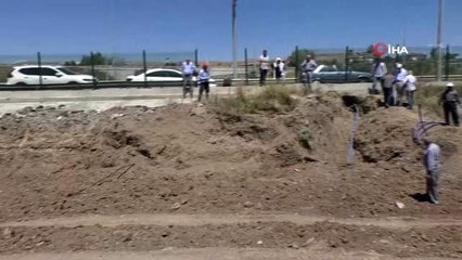 Evlerine ulaşmak için 1 km yürüyorlar