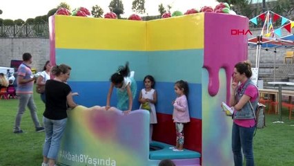 Göksel, sevilen şarkılarını akbatı festivali'nde seslendirdi