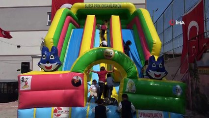 Sünnet çocukları makam araçlarıyla şehir turu attı