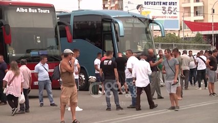 RTV Ora - Mungesa e tragetit në Sarandë, çon turistët drejt Vlorës