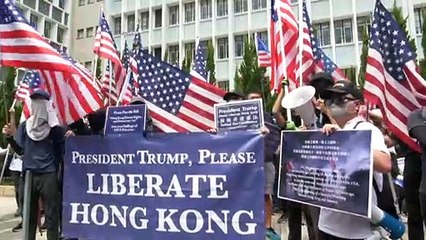 Hong Kong: les manifestants pro-démocratie devant le consulat américain
