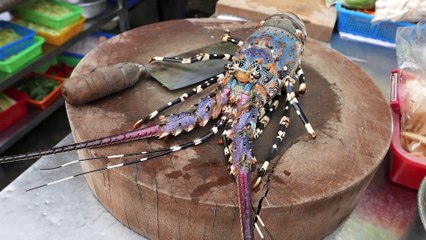 Fresh Rainbow Lobster Seafood See me so hungry! Street food