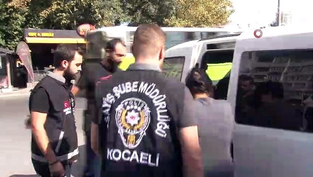 Girdikleri evden 10 bin TL'!ik ziynet eşyası çalan 'hamile' hırsızlar yakalandı