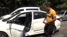 Otomobilde mahsur kalan çocuğu itfaiye kurtardı