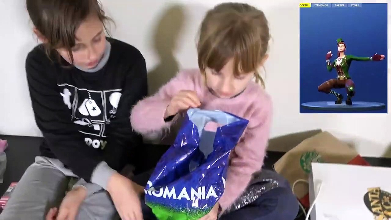 HAUL & DANCES FORTNITE • ON A ACHETÉ PLEIN DE TRUCS FORTNITE - Studio Bubble Tea