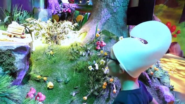 Swan au Pays des Schtroumpfs !