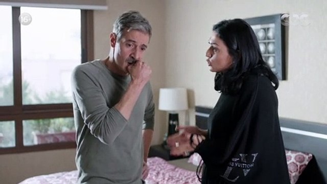 مسلسل كأنه إمبارح | يبقى اسمه شرف لما مروان وأهله يطلبوا إيد بنتي وراسها مرفوعة لكن اللي احنا فيه ده اسمه عار وذل .. رد فعل والد أروى بعد غلطتها مع مروان