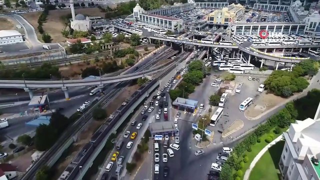 Otogarda Okula Dönüş Yoğunluğu 3 Kilometrelik Kuyruk Oluşturdu