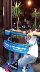 LA SUA REAZZIONE È PAZZESCA