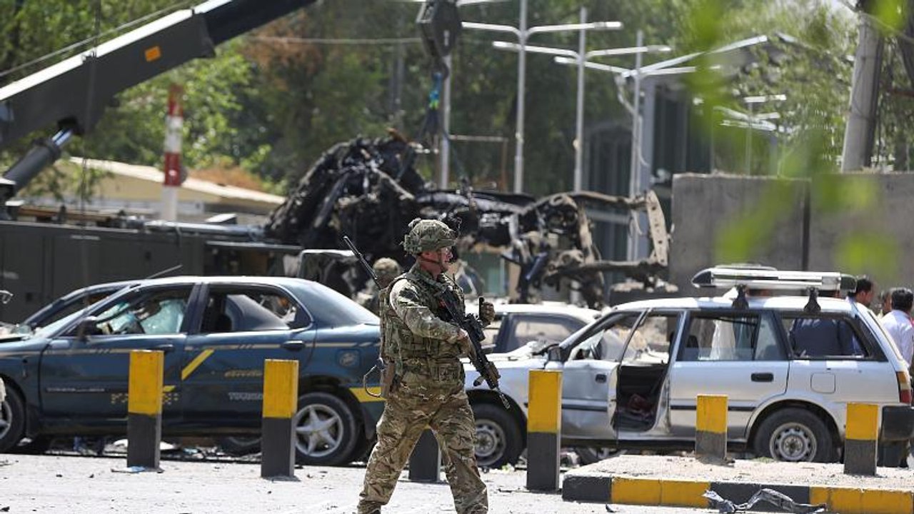 Nach Trump-Absage: Taliban drohen mit neuen Anschlägen