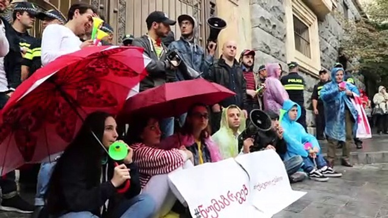 Gürcistan'da yeni hükümet güvenoyu aldı - TİFLİS