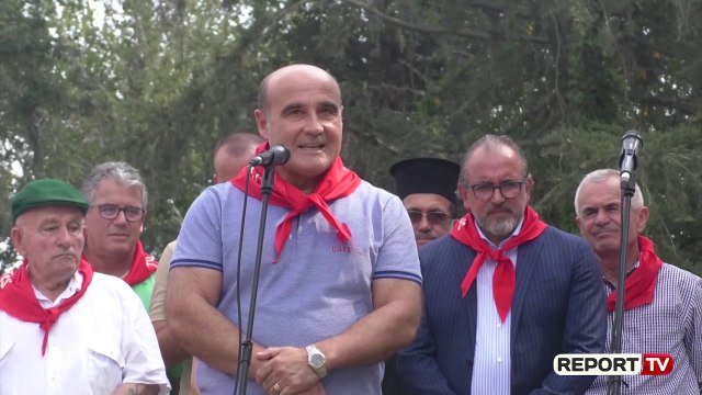 Report Tv- Përkujtohet 76 -vjetori i çetës së Myzeqesë, nderohet sakrifica e të rënëve në luftë