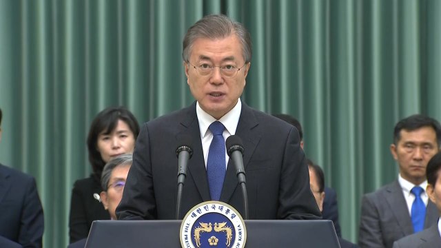 [현장영상] 문 대통령 국민께 송구...이해와 지지 당부 / YTN