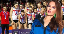 Demet Akalın'dan A Milli Voleybol Takımı'nın kaptanına dikkat çeken yorum: Keşke Türk olsaydı