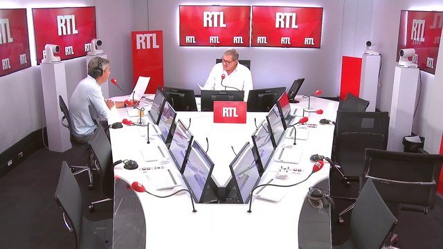Les astuces de Michel Cymes pour s'habituer à son appareil auditif