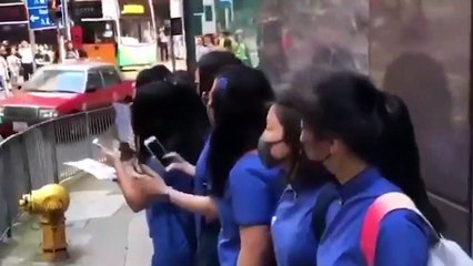 Hong Kong'da öğrenciler de protestolara katıldı