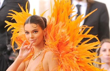 Kendall Jenner 'missing' the catwalk