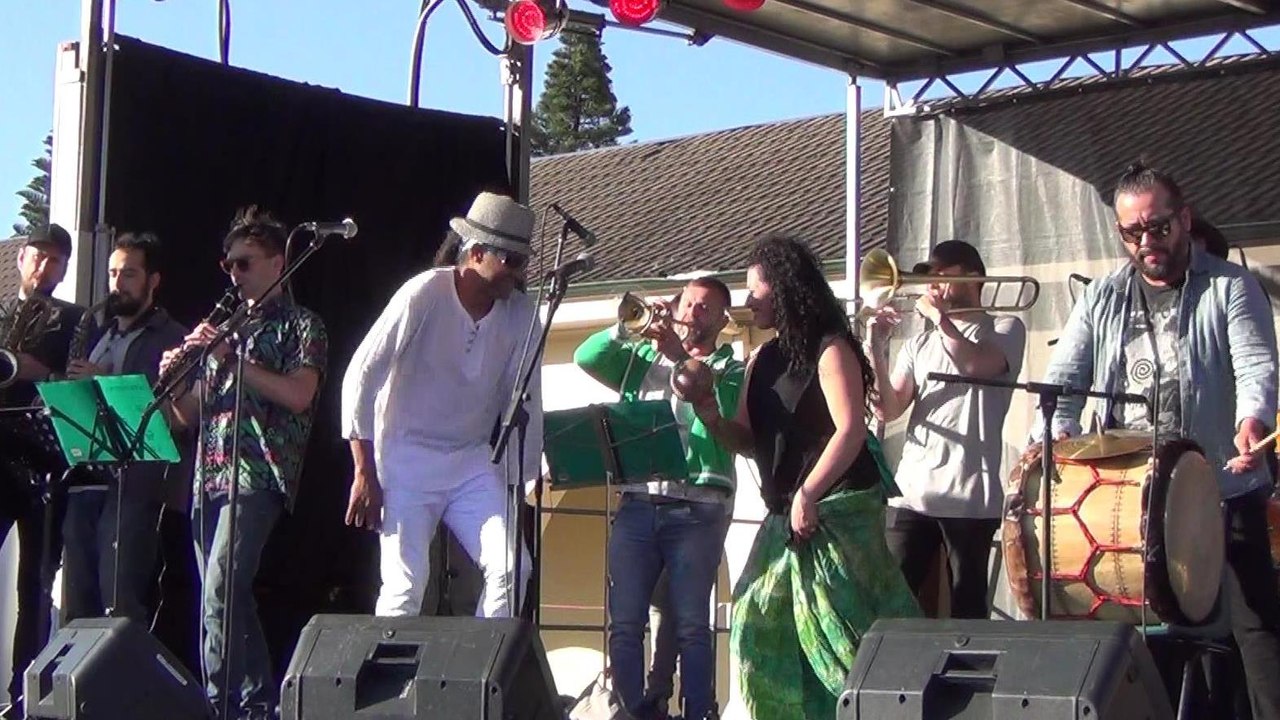 Festival of the Winds 2019 1-3, Bondi , Cumbiamuffin, Stiff Gins, Black Joak Morris Dancers, Sarangan & Bobby Singh&Sandy Evans Trio,Pak Hok-Chinese Dragon Dance, Pacific Dreams-Cook Island, Suwitra Jaya UNSW , Part 1, Sydney, 8 Sep 19