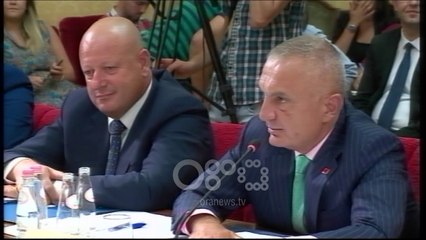 RTV Ora - Fino e akuzon si President të njëanshëm, Meta Ju keni qenë i preferuari im