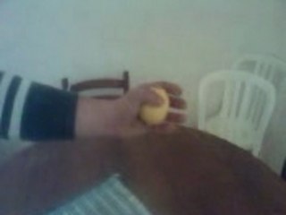 presse le citron a la main tu peut le faire!!!!!!!!!