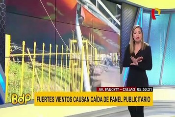 Callao: fuertes vientos derribaron panel publicitario en Av. Faucett