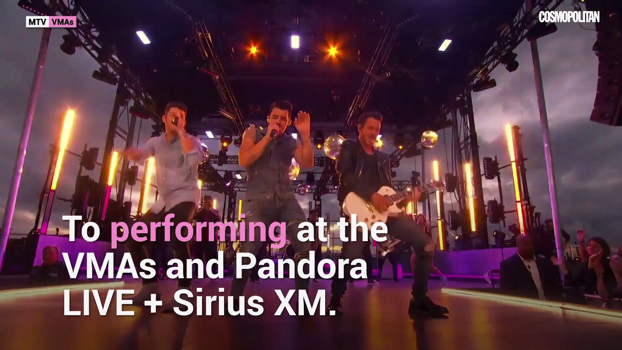 Joe Jonas and Sophie Turner’s Adorable Love Story