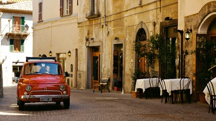 300 People in This Italian Village Are Over 100