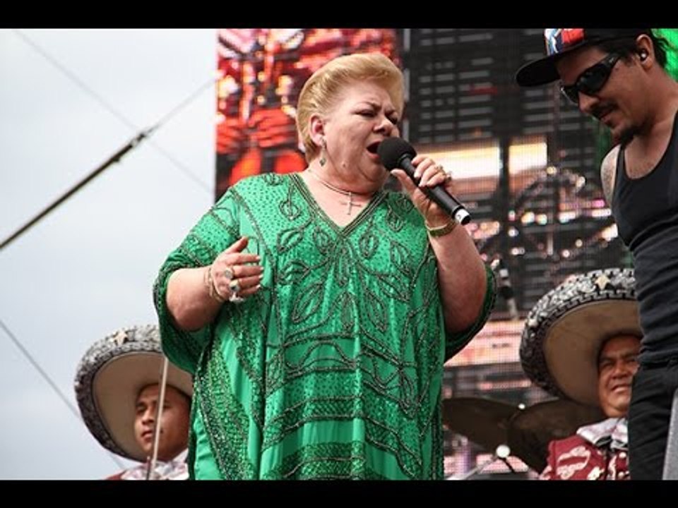 Genitállica y Paquita la del Barrio en el Vive Latino #VL15