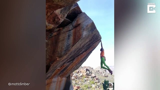 Fou ? Il escalade des montagnes à mains nues sans protections !