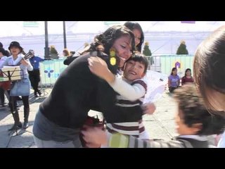 Abrazos gratis en el Zócalo
