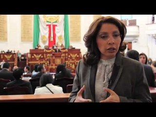 Esthela Damián, líder de tres "Chuchos"