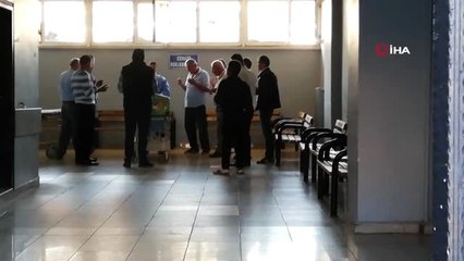 Bıçaklı saldırıda ölen gencin cenazesi ailesine teslim edildi