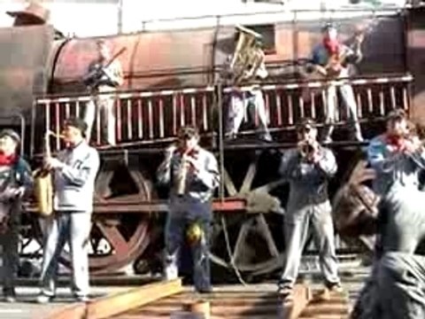 La loco aux Accroches coeurs