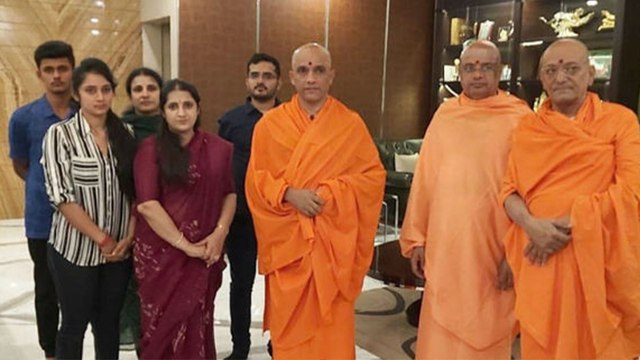 DK Shivakumar : ಡಿಕೆ ಶಿವಕುಮಾರ್ ಕುಟುಂಬಕ್ಕೆ ಧೈರ್ಯ ಹೇಳಿದ ಸ್ವಾಮೀಜಿಗಳು | Oneindia Kannada