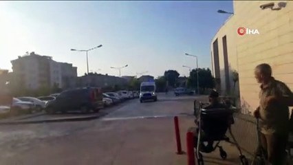 TIR'ın altında kalan bisiklet sürücüsü ağır yaralandı